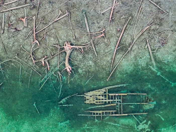 Shipwreck on the Elk River